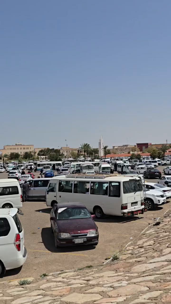اس 24الترا الون الاسود دبل خط ذاكرة 256 كلش نضيف حتى الباكيت موجود ويا السعر975 وبي مجال 
رقم الهاتف *********** هذا تصويره
