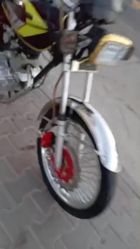 السلام عليكم دراجه ٤كير موديل ٢٤ كامله ماعيزها كلشي محرك مفتوح بس شرط انطي بي لاتنقيص ولاتبخير سعر ٤٥٠ وبيه مجال مكلف بل نشر رقم راعي الدراجه ***********
