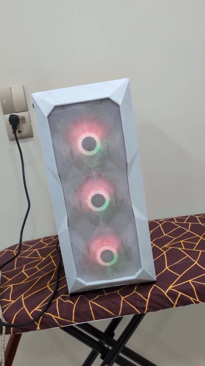مناسبة لل2k تشغل كل الألعاب فريمات عاليه:
المعالج : Ryzen5 5500
كارد: Rtx 3070ti igame3x
الرام ddr4: 2×8gb
البورد: gigabyte b450m k
تخزين : 512ssd+512hdd sata
السعر بي مجال 
تواصل خاص او واتساب
***********
