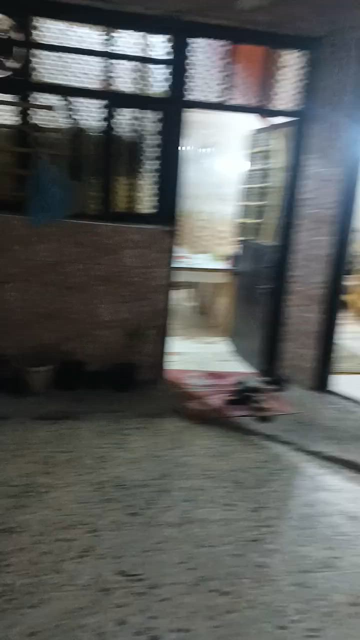 🏠 للبيع أو المراوس بيت طابو صرف ملك
📍 المساحة: 125 متر 🌳 على ساحة تشجير
🔹 غرفتا نوم 🔹 صالة 🔹 استقبال 🔹 مطبخ 🔹 صحيات عدد (2) 🔹 منور عدد (2)
✅  ومجهز للسكن.
💰 السعر: 160 مليون دينار 📌 ويوجد مجال للتفاوض 
📞 للاستفسار: ***********
ملاحظة:  مكلف بالنشر.
