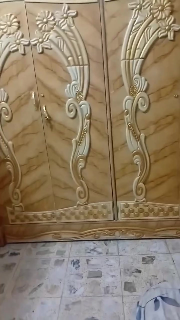 ‏‪***********‬‏السلام عليكم غرفه للبيع سعر 350 وبيها مجال
