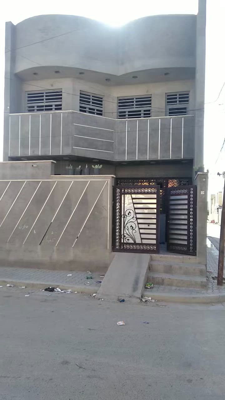 دار للبيع
مساحة ١٠٠ م ٧ ونص ×١٤ طابقين ونص الطابقين الفوك نقص فقط بورك وارضية وجام وتقفيل كهربائيات الموقع حي السلام (الزراعي) قرب مستشفى الفظيلية العام بيت ركن السعر ١٤٠ وبيه مجال بسيط الحب يتصل واتساب ***********
