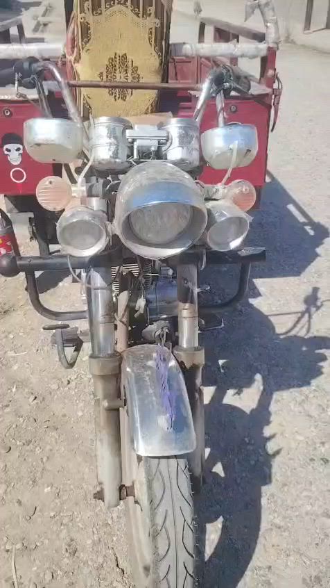 سلام عليكم ستوته للبيع
مابيها عيب تصعد وتطلع 

تايرات جديد محرك جديد 

السعر عل خاص مكاني كركوك ال فيلق 

‏‪***********‬‏
