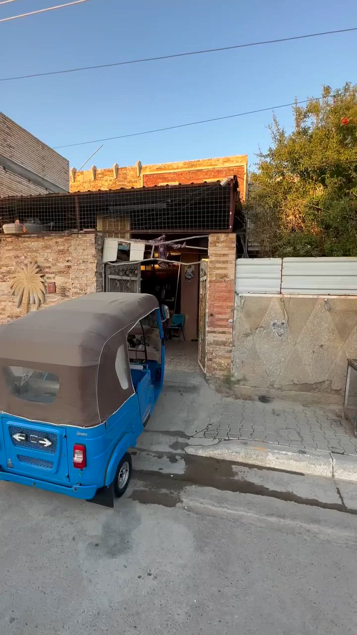 بيت البيع مسقط كبال عماره مصري بشارع ال٢٠ وره مدارس جدد بيت مساحه١٠٠ حلو ومرتب بناء مالته بسنه2021 بي غرف2وحولي جبير وبي صطحين وحوش جبير وتدخل بي تكتك سفسار ع رقم اكثر***********
