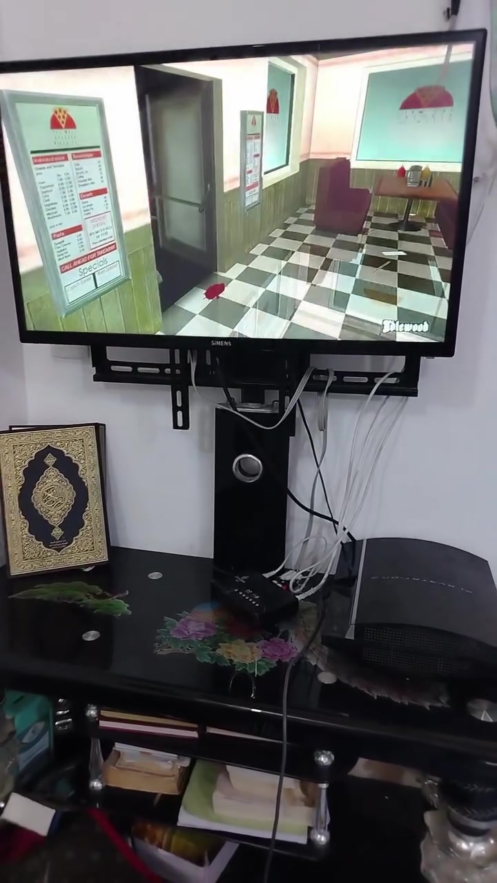 جهاز بلي استيشن 3 فات
ملحقاته هارد خارجي
جوستك يده 1
العاب 2
1)بيس 2018
2)
            Gta san andreas
درايفر
السعر ٩٠
*********** كربلاء الحر

