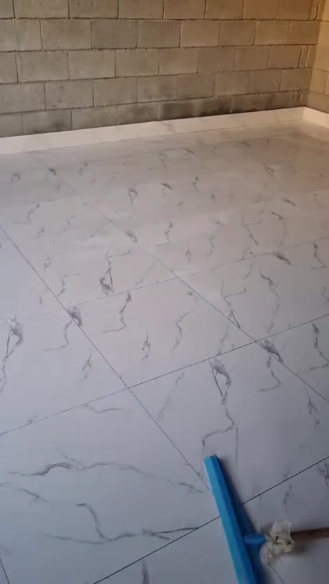 اصطه سراميك متفرق حالين *********** شقل ليزر كركوك الفيلق ساكن السعر مناسب ٥ ارضى جداري 4 ازاره 2 دينار
