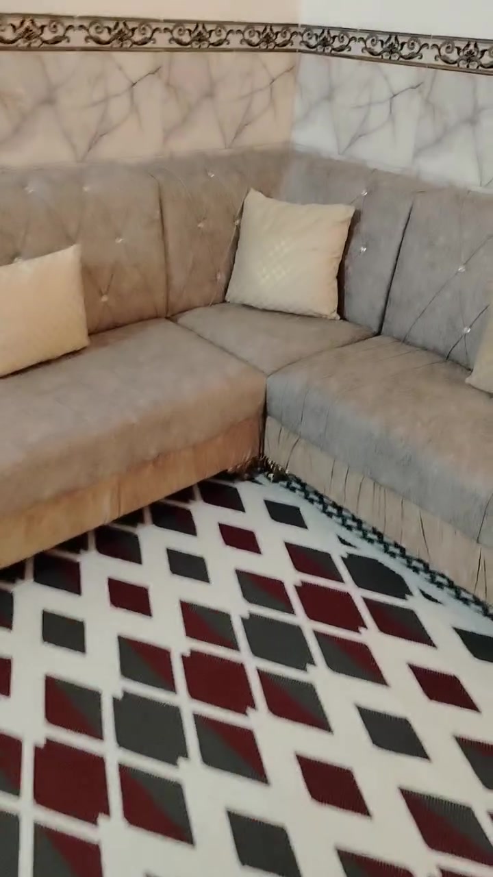 تخم تسكام بلوك اسود صار عندي شهر طوله ٦متار ونص سبب البيع مو ع كد مكاني سعره ٣٩٠وبيه مجال لشراي فقط استفسار ع واتساب ***********
