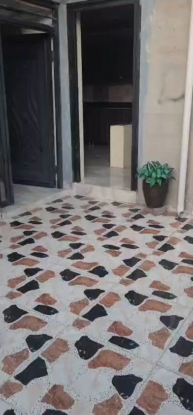 دار للبيع رقم مساحة ١٦٠ متر طابق واحد موقع حي لأسرى مفقودين خلف جامع العدال غرفتين نوم واستقبال هول مطبخ وصحيات كراج بيتونه داراج داخلي البيت فول سيراميك سقف ثانوي سعر مناسب اي استفسار عله خاص او اتصل ***********
