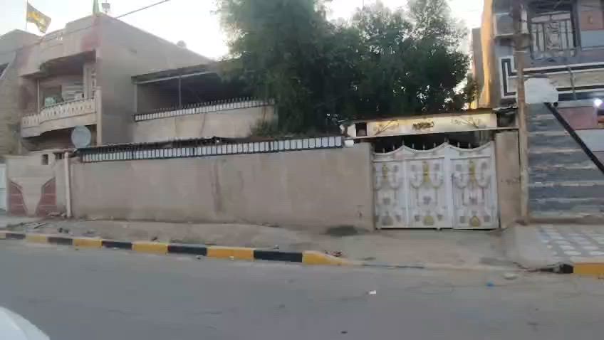 بيت للبيع في بغداد المحمودية حي الربيعي قريب على التله
المساحه ٣٠٠ متر
الواجهه ١٥ متر
النزال ٢٠ متر
للاستفسار والتواصل مع صاحب البيت ***********
