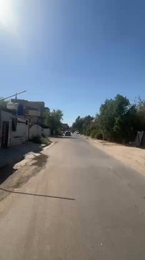 سلام عليكم بيت تجاوز شارع فلسطين خلف محطه البانزين خانه على قناة حي الادريسي ثلاث غرف استقبال كبيره مطبخ كبير غرفه فوك خدمات فول نصف البيت مسلح لازاله ولاي شي تعالوا اسالوا 30مليون شراي بتصل ***********
