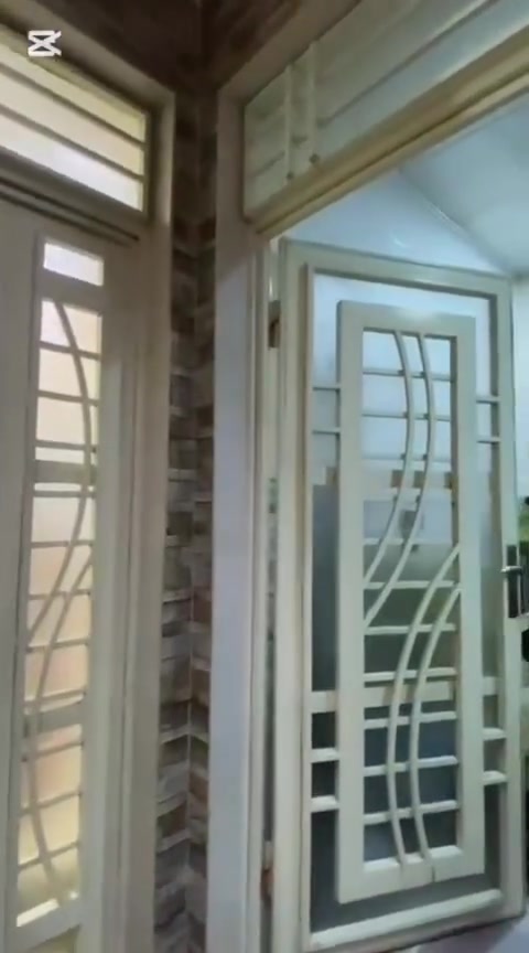 سلام عليكم دار للبيع موقع البيت جار العباس يبعد عن الامام عشر دقائق مساحة البيت 95 متر طابقين  البيت سعره 135 وبي مجال للاستفسار ***********
