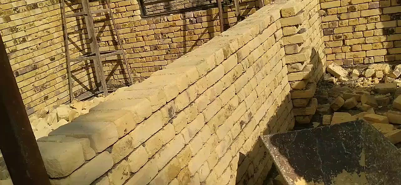 سلام عليكم اسطه بناء متفرغ حاليا واتساب  ***********
