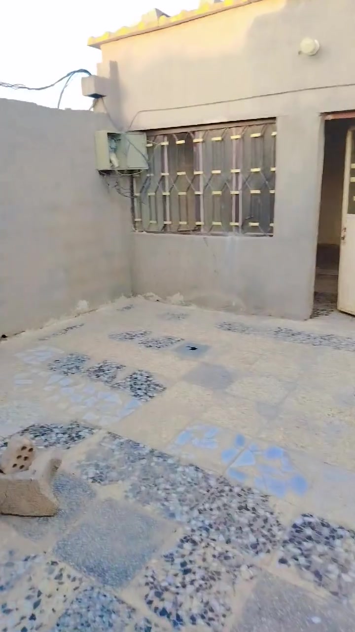 السلام عليكم
بيت للبيع مساحه 125
حي البتول الزراعي شارع أبو الثلاجات قريب ع حسينيه حجي راضي الاستفسار ع الخاص او *********** او وتساب السعر 26
