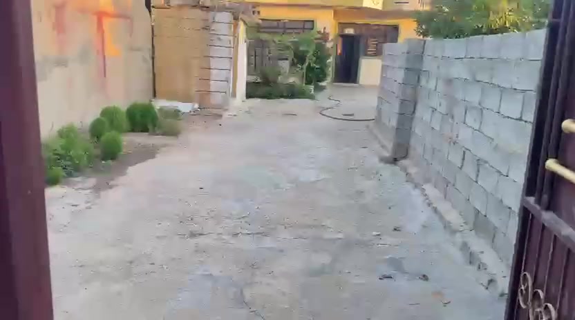 دار للبيع عقد زراعي السعر 35 مي كهرباء مولد ذهبي المدارس من الابتدائية الى العداديه تبعد دقيقه وحده بلشيحه يم مزارع طيبه***********
