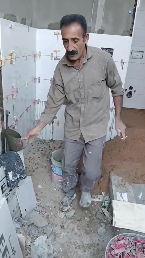 خلفه سيراميك إيراني ارضي جداري 7 شغل درجة أولى للتواصل معه واتساب ***********
