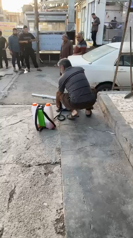 اخوان عندي ماكنة تعفير ضبابي للبيع مستخدم مرة وحدة فقط ويا جميع ملحقاتة حتى الكارتون مالتة موجود ودبة مال مبيد اصلية الي اتفيدة هذا رقمي ***********

