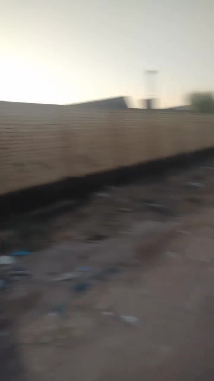 قطعه 100م مربعه 10/10 طابو صرف بيهة اجازة بناء بحي الزهراء قطعه حلوه وبصف التبليط ***********
