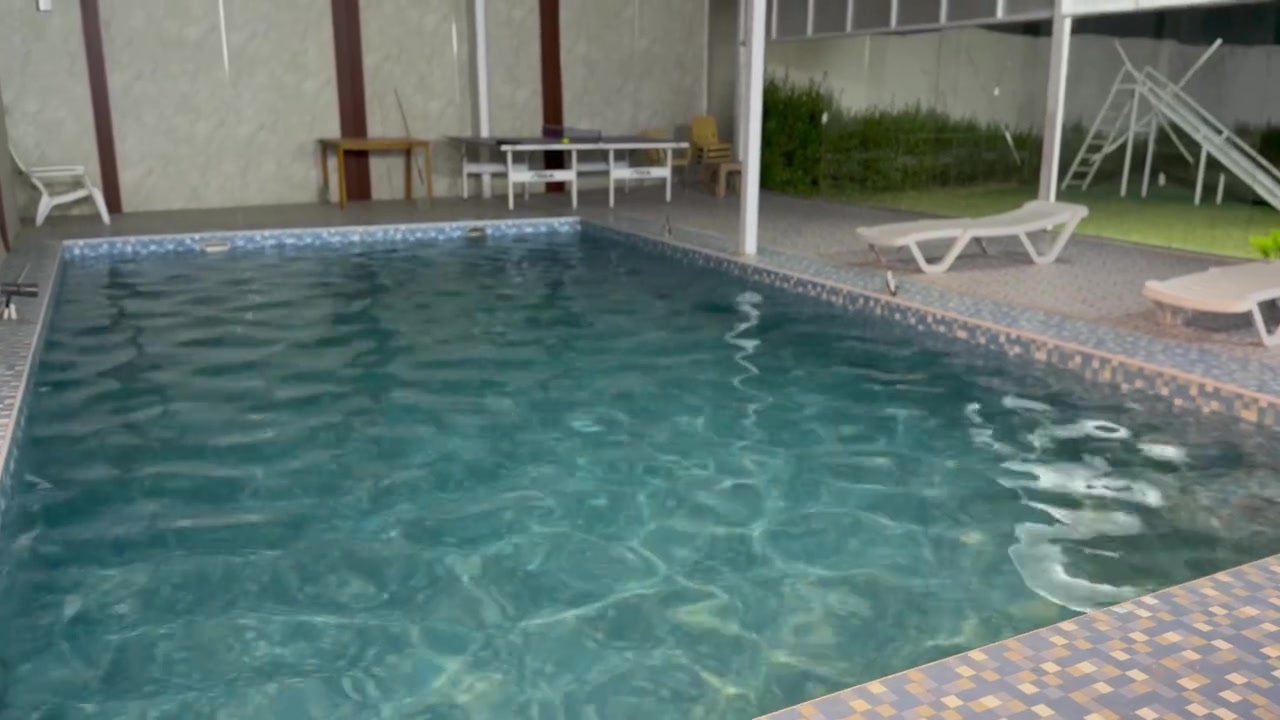 🌴✨ استمتع بيوم استثنائي في أجمل مزرعة شاليه الزيتون ✨🌴

هل تبحث عن مكان يجمع بين الراحة، الخصوصية، والطبيعة الخلابة؟

ندعوكم لقضاء أجمل الأوقات في مزرعتنا المميزة في التاجي، حيث الهدوء والمساحات الخضراء الواسعة والأجواء العائلية الرائعة.

🏊‍♂️ مسبح نظيف ومجهز للاستمتاع والانتعاش
🌳 حديقة كبيرة ومناظر طبيعية جميلة
🚴‍♂️ منطقة مخصصة للدراجات الهوائية
🌿 بستان واسع للمشي والاسترخاء
🏠 بيت نظيف ومريح مع غرفة وحمام داخلي
🚻 حمّامان خارجيان لخدمة الضيوف
🍖 مكان مجهز للشواء والباربكيو
🏀 ملعب كرة سلة
🪑 جلسات ومناضد مريحة للتجمعات العائلية

💎 ما يميزنا:
✔️ نظافة واهتمام بالتفاصيل
✔️ خصوصية كاملة للعائلات
✔️ أجواء هادئة بعيداً عن ضوضاء المدينة
✔️ مساحة واسعة تناسب التجمعات والاحتفالات

مناسبة لـ:
🎉 المناسبات العائلية
🎂 أعياد الميلاد
👨‍👩‍👧‍👦 الجلسات العائلية
📸 التصوير وصناعة المحتوى
🍃 الاستجمام وقضاء أوقات ممتعة مع الأصدقاء

📍 الموقع: التاجي – بغداد

📞 للحجز والاستفسار:
[***********]
او تواصل ويانة على الخاص

📅 الحجز المسبق متاح والأوقات محدودة، سارعوا بالحجز لضمان موعدكم.

🌟 يوم واحد كفيل بأن يجعلكم تعودو
