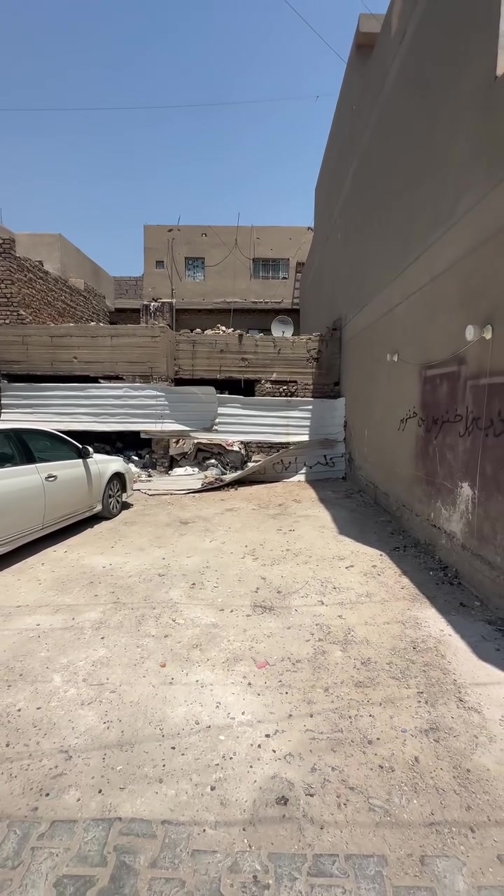 الدورة الميكانيك ٨٠متر بسعر ١١٨ واذا كامل ١٦٠ بسعر ٢٣٠ مليون 
***********
اذا ما عجبك العرض🏡 
اخذلك فره بالصفحة وشوف الي يفيدك🌀  
لا تحتار ببيعت بيتك مع  
مكتب احمد للعقار 
انطيني صور بيتك وتفاصيله ورقمك ومكانك وبخدمتك♦️ 

اذا جنت جاهز للشراء تفضل للمكتب ونوديك علي واذا ما عجبك نوديك على غيره 

عنوان المكتب:بغداد الدوره-الميكانيك-شارع الفورتات قرب مزاد ابو عمر مكتب احمد للعقار
