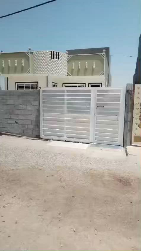 السلام عليكم دارين للبيع العنوان صويره شارع العام بالضبط مقابل محطه رضا الصالح تفاصيل داخل الفيديو للاستفسار ***********
