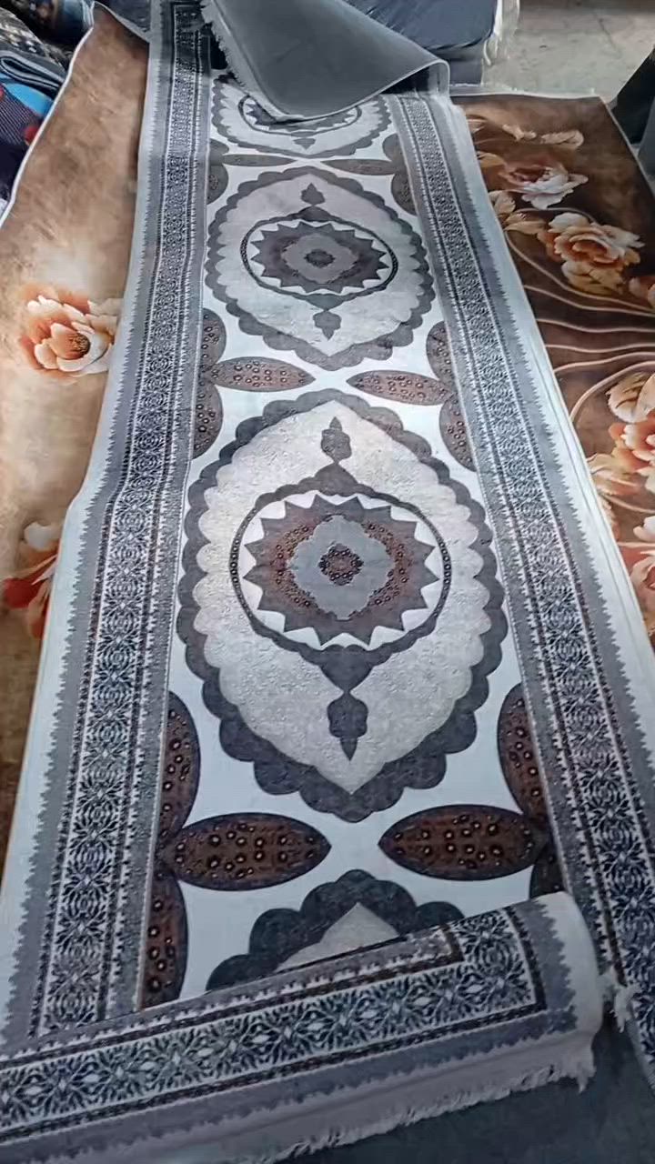 وصول مدات كلاودي مخمل درجة اولى الوان تخبل
القياس 4م 
5م
والسعر مناسب جدا 
العنوان المدحتية مقابيل دائرة الزراعة بإدارة عادل الرويعي مجمع الروان 
***********
يوجد توصيل
