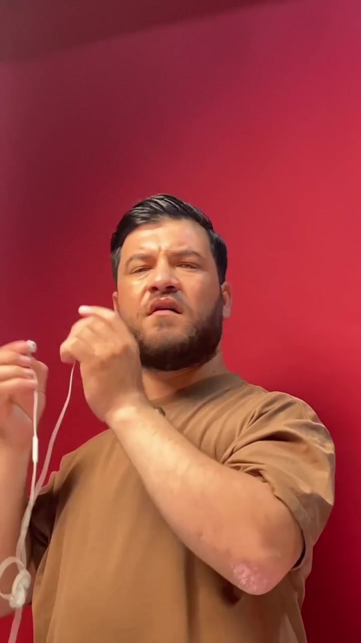 🎧🔥 صوت قوي وPure Bass يخليك تعيش الأجواء!

سماعة Oraimo I12 اللاسلكية بصوت واضح وراحة بالاستخدام 🎶

بطارية لحد 6 ساعات ودعم Siri وGoogle Assistant 🔋✨

استمتع بموسيقتك وين ما تروح 😎

السعر:12,000
التوصيل: بغداد 3 / محافظات5