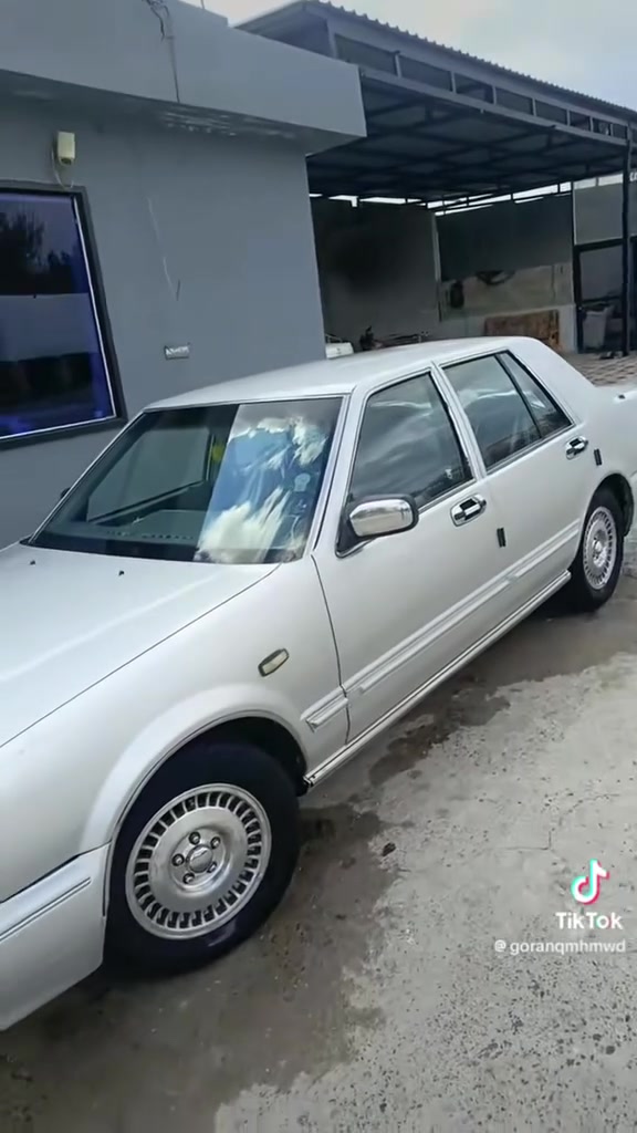 نيسان سدريك بؤفروشتن ئارم پلاستيك سبوغ عام بوجواني غاز وبه نزينه  ته بريد له سه ر سويج مه كينهي دوكه لي هه يه گير ئه كسل ته قه و ره قه به شه تر بي ده عم وليدراو
شوين كؤيه 
***********ڤايبه ر وه تسئاپي له سه ره  هه مووزانياريه كم له سه ر نوسيوه  سعري 42$
