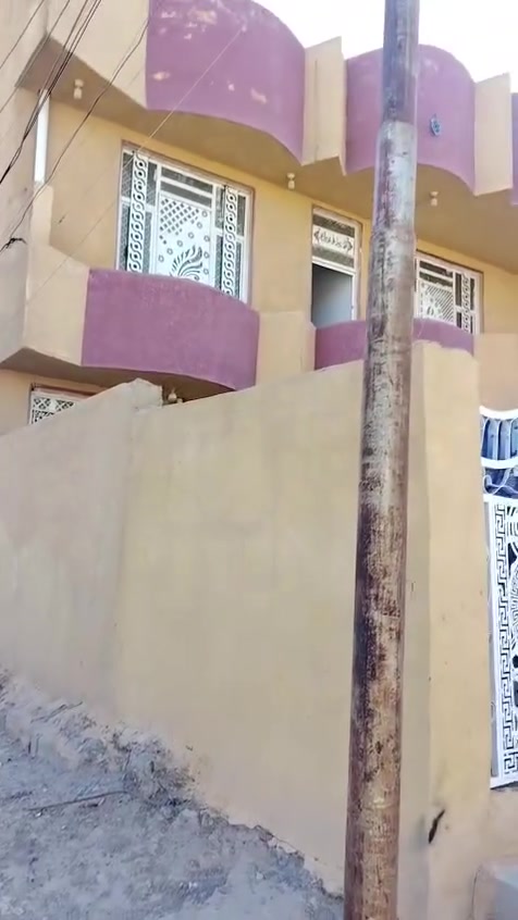 السلام عليكم بيت للبيع الصويره حي العسكري شارع الفاصل بين الزراعي والطابو شارع 20 المساحه 150متر البيت طابقين السعر اتصال عله الرقم ***********/ /***********
