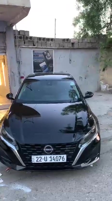 Altima SR 2024
سياره حيل نضيفه مشاءالله رقم شمالي اربيل 
بيها فقط بونيت صبغ و ايرباك بس السايق و مرجع بلادي
سياره ماشيه ١٩ الف مايل فقط 
***********
