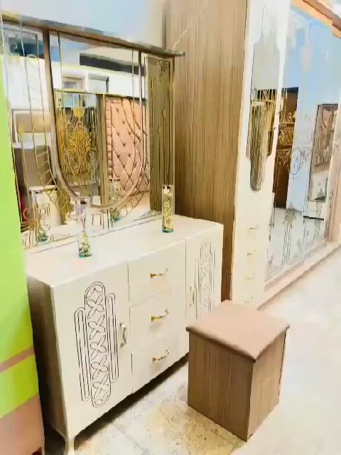 غرفه نوم تركي 🇹🇷مستخدم
نضافه فول 💯💯
تتكون من 9 قطع كنتور مع ملحق + زاوية دواره + اناره شغاله + ضهر بلوك + برغي وجوي حديد 
تشمل التوصيل والشد داخل بغداد محافظات كروه رمزيه


**إذا كنت صاحب هذا الإعلان وتريد حذفه لأي سبب، رجاءا أرسل رسالة إلى الدعم الفني**