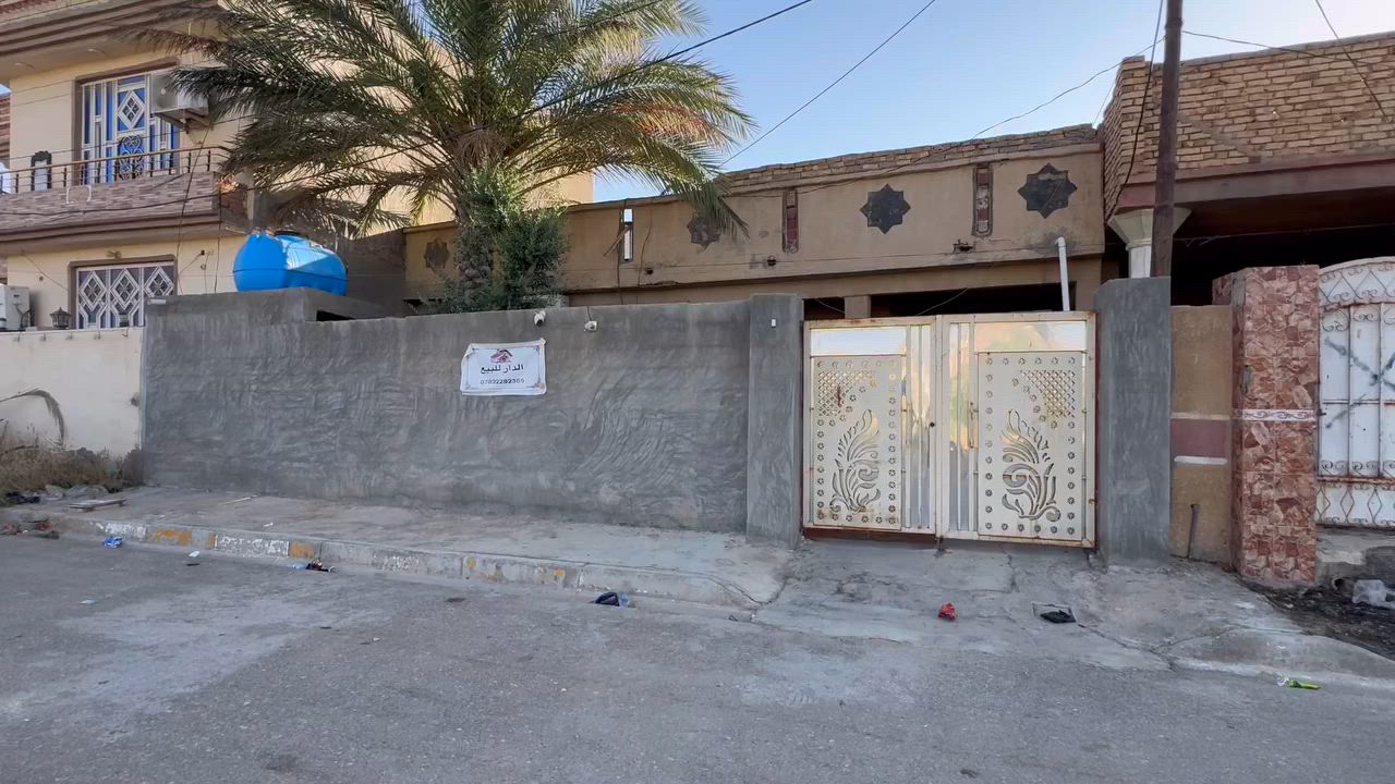 خلف مدينة العاب الجديدة قرب الشارع العام
دار مساحة240م طابو صرف 

الحي العسكري قرب الشارع العام خلف مدينة الالعاب

موقع كلش حلو 

كما موضح بالفيديو 

مكتب سما بلدروز للعقار شارع العلوة خلف مول اكسيرات

***********
