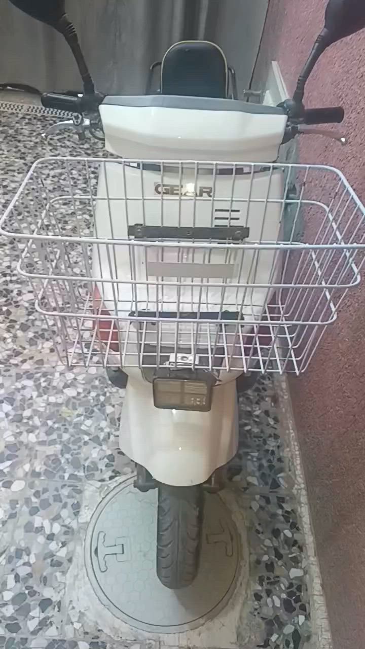 ***********
