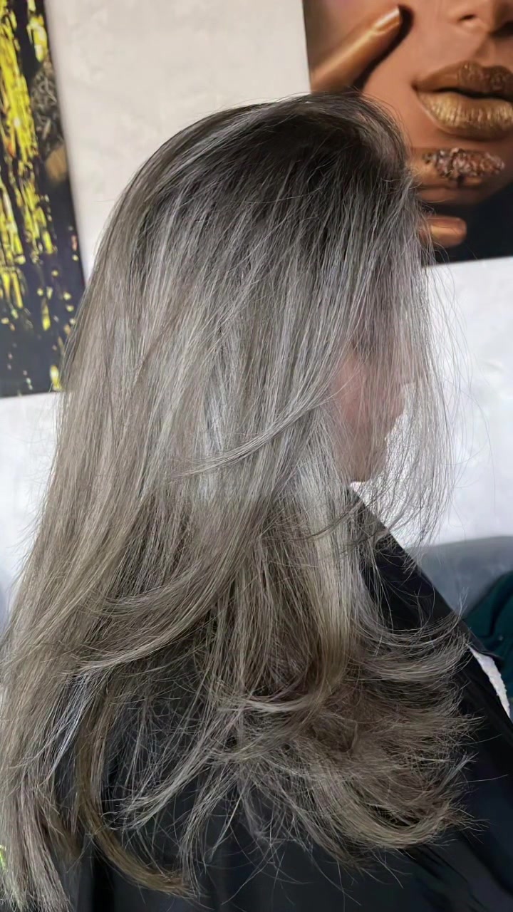 عروض الكوافيره ساندي الشرطه الخامسه قرب جامع الجميلي *********** توجد لدينا خدمة منزليه لكافه الأقسام
