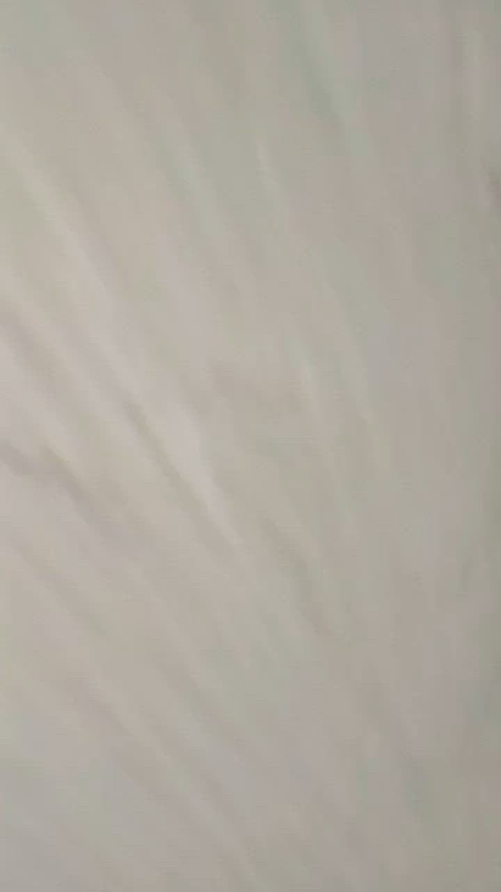 سلام عليكم باسكل للبيع شركه سانتوس معروفه نضبف جدا ياباني اصلي مديل ،٢١ حجم٢٦لون مميز  امجمبز الباسكل كامله غراضه ونضيف السعر ١٤٠ بي مجال للطيبين العنوان حله حي المهندسين قرب اسواق جنه مول اي استفسار عله هذا الرقم ***********
