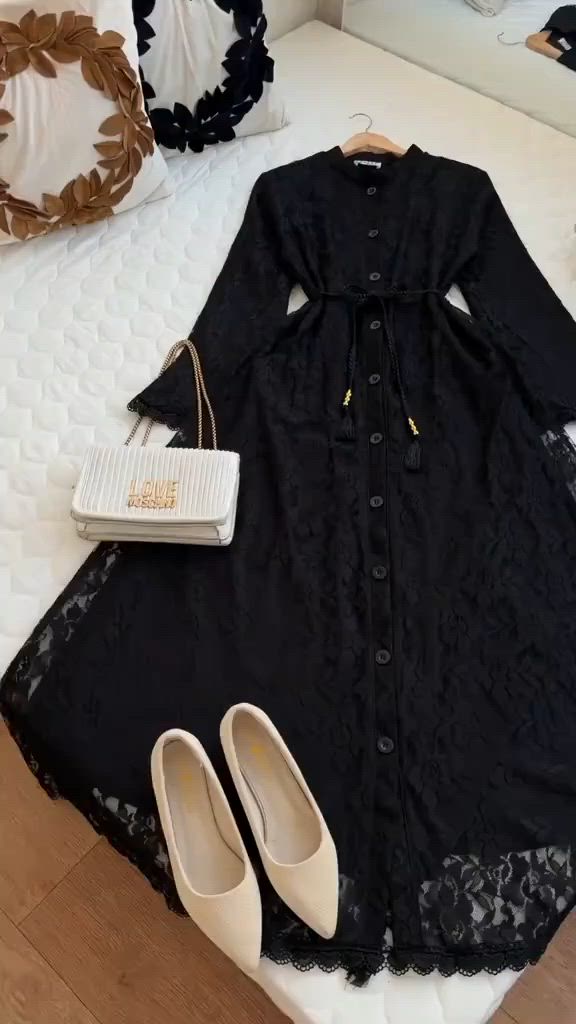 الاستفسار والحجز فقط واتساب+9647775744834
فستان كيبور مبطن كولتي 
38 40 42 44 46 ✨
السعر 37


**إذا كنت صاحب هذا الإعلان وتريد حذفه لأي سبب، رجاءا أرسل رسالة إلى الدعم الفني**
