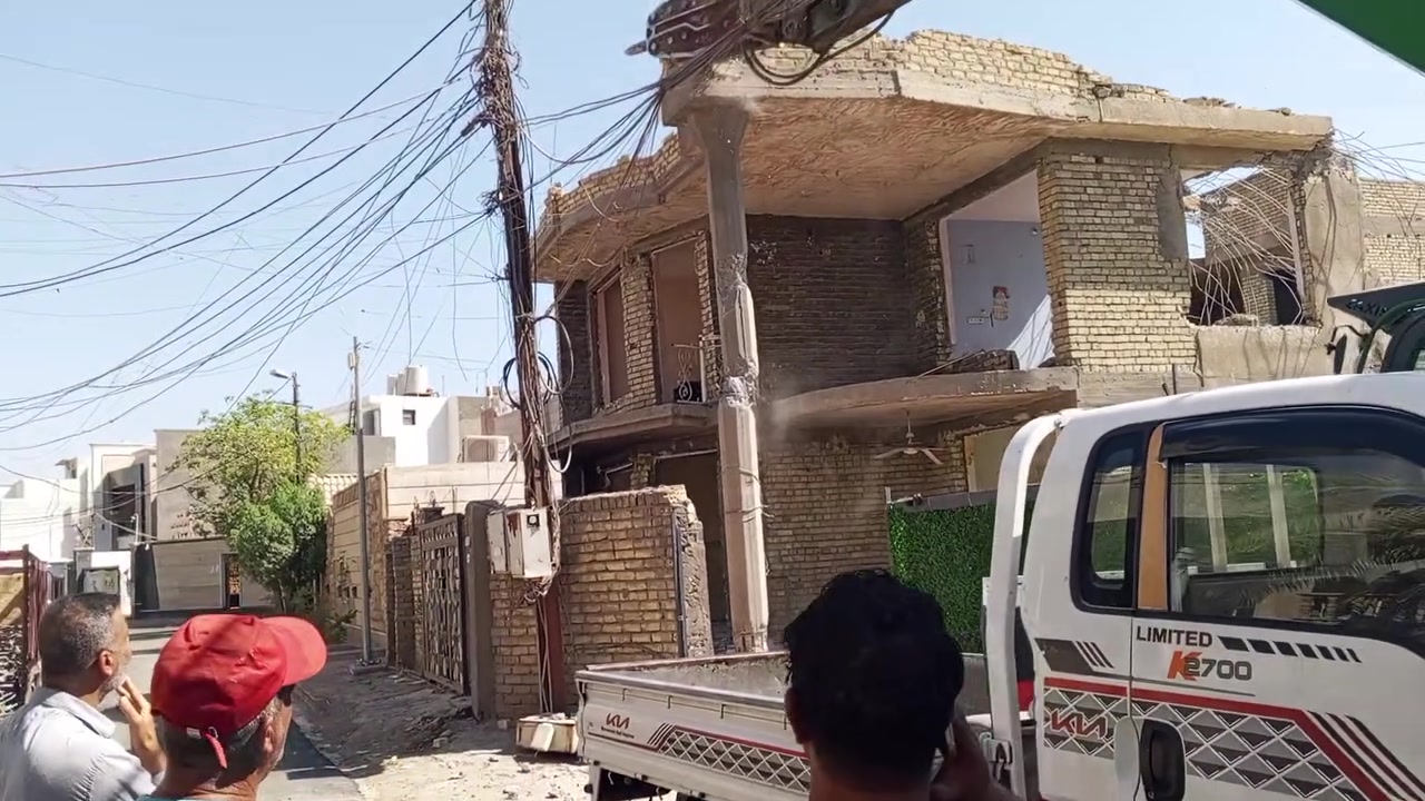 هدم الدور ‏‪***********‬‏ورفع النقاذوقص بيوت المشترك كافت البنايات بنسب السعار كفت بغداد كرخ رصافه
