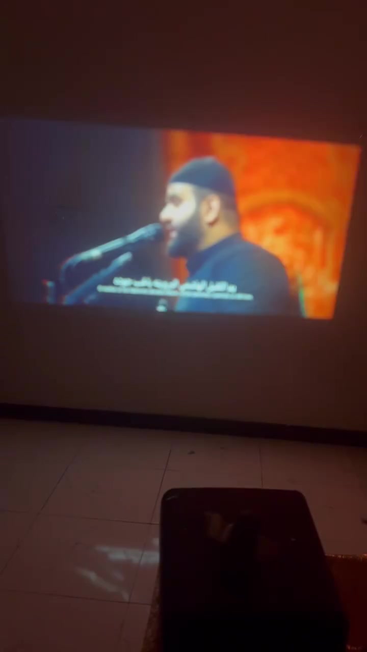 عارضه سينما تربط ستلايت موبايل باي فول hd شاشه كبيره نضام اندرويد سعر 150 الف المكان بغداد البياع شرطه الرابعه الرقم ***********
