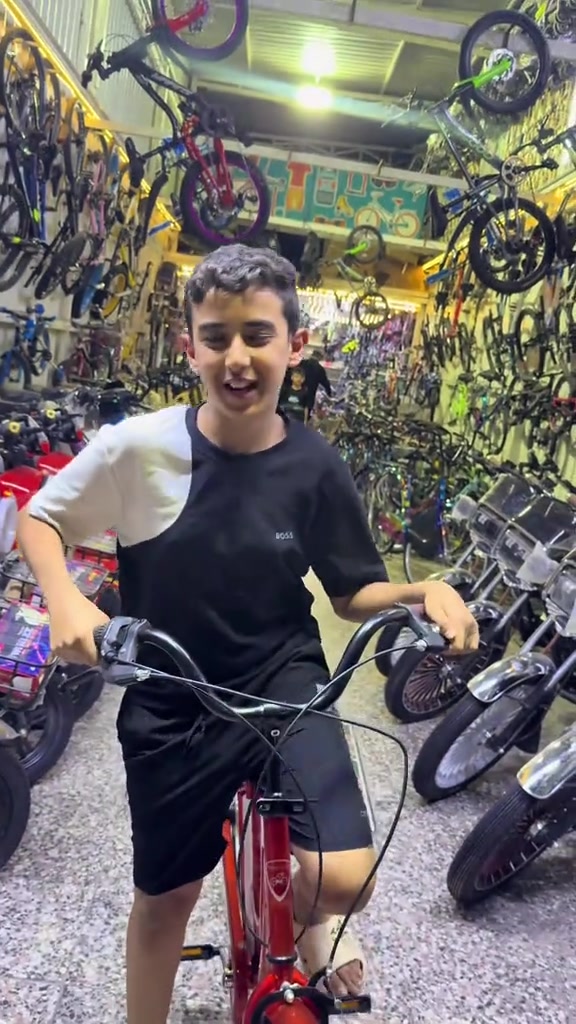 🚴‍♂️ بايسكل 27.5 تاير عريض 🔥 إذا تدور على بايسكل قوي، ثابت، ويتحمل الاستخدام اليومي والأوزان الثقيلة… هذا هو الخيار الصح 💪 ✅ قياس 27.5 ✅ تاير عريض لثبات أقوى على الشارع ✅ يتحمل الأوزان الثقيلة بكل راحة ✅ هيكل متين وشغل نظيف ✅ متوفر أيضاً بقياس 24 💥 مناسب للشباب وللاستخدام اليومي والمشاوير الطويلة 💥 راحة وثبات وشكل يلفت النظر 📍 متوفر يم معرض أبو سجاد 📞 للاستفسار والحجز: *********** لا تضيع الفرصة… الجودة الأصلية تبين من أول لفة 🚴‍♂️🔥 #الهم_صلي_على_محمد_وأل_محمد #معرض_ابوسجاد_للبايسكلات #بايسكلات #دراجات #تيك_توك 
