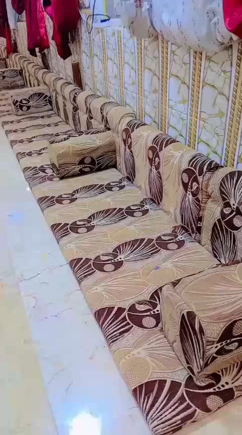 ديوان للبيع نضيف كلش ي يحتوي  دواشك عدد 12
مساند 21+زوايه 2
تكيات 14 ناصرية للاستفسار واتساب ***********
راسل وبيك خير وتدلل ( مكلف بلنشر لاتدخل خاص)
