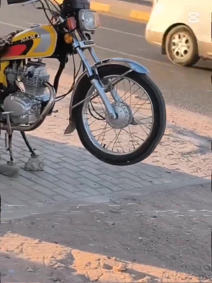 السلام عليكم دراجه نامه متياز مديل 2025 دراجه مكفوله علئ وضع الشركه اوراق السعر 650او بيها مجال ***********
