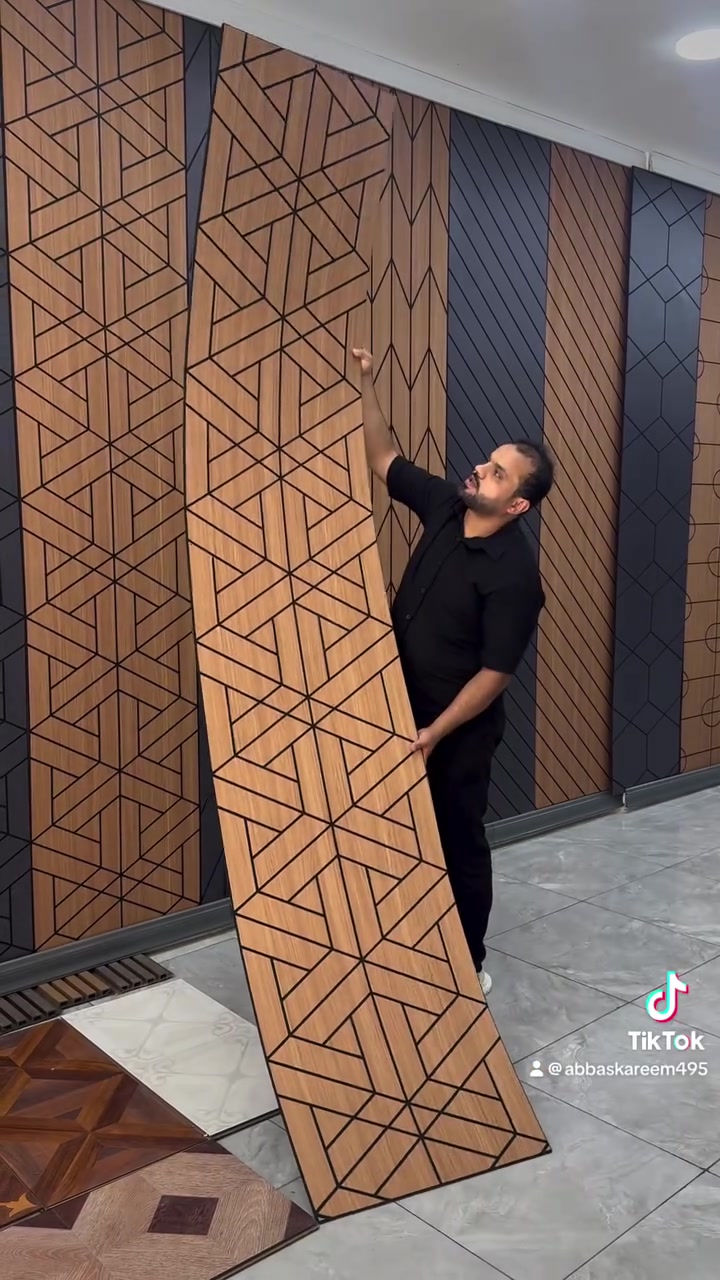 متوفر لواحة التصميم العصري والراقي 

الطول 290 عرض 60 سم يثبت مادة كرلك سليكون

الديكور الداخلي الحديث الكثر في التصميم 

المنزلي ومكاتب من مواد جيدة 

متوفر جمله ومفرد العنوان بغداد شارع سعدون

عباس كريم الديكور الحديث ***********

