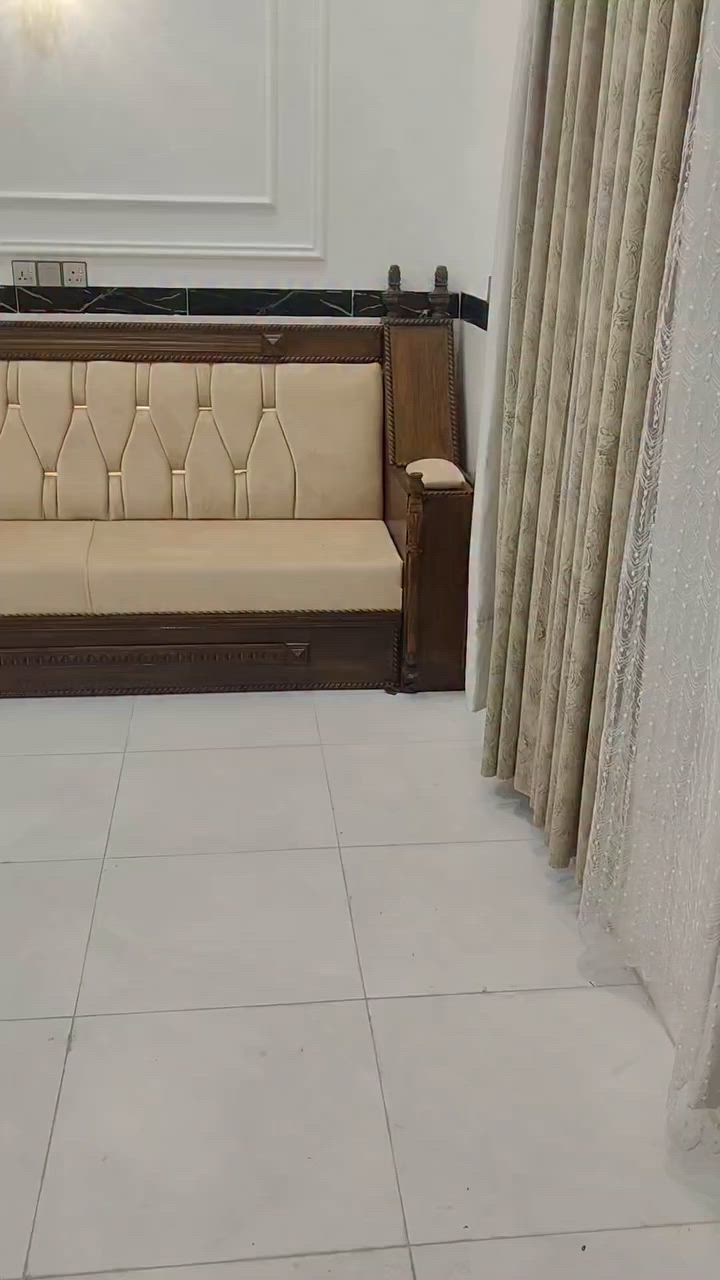 من داخل معمل ابن أبن فرحان     للتخم والديوان
تجهيز ديوان صاج زان 
بلون  صاجي طافي  مميز
تفاصيل العمل 
ابلوك صاج 18ملم
ضهر ومقعد ابلوك اسود 18ملم
اقماش مبطن درجه اولى 
اسفنج ضهر 5ملم مميز اول
مقعد 10سم مميز اول 
مع ضمان بالعمل 
💎موقعنا :ناحية الشوملي   چذول حسان   
سعر المتر 125الف 
📞للتواصل :***********  فرحان هادي ***********
متحصل بس يمنه هيج شغل هيج جوده
