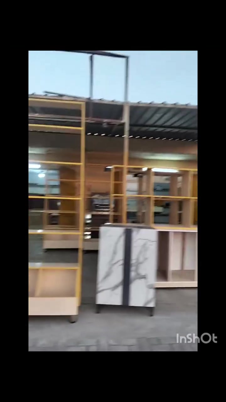 جزاء من عملنه باترينات رفوف
شغل انديف
اسل الله ان ينال اعجابكم
موقع العمل صلاح الدين  بيجي
هاتف ***********

