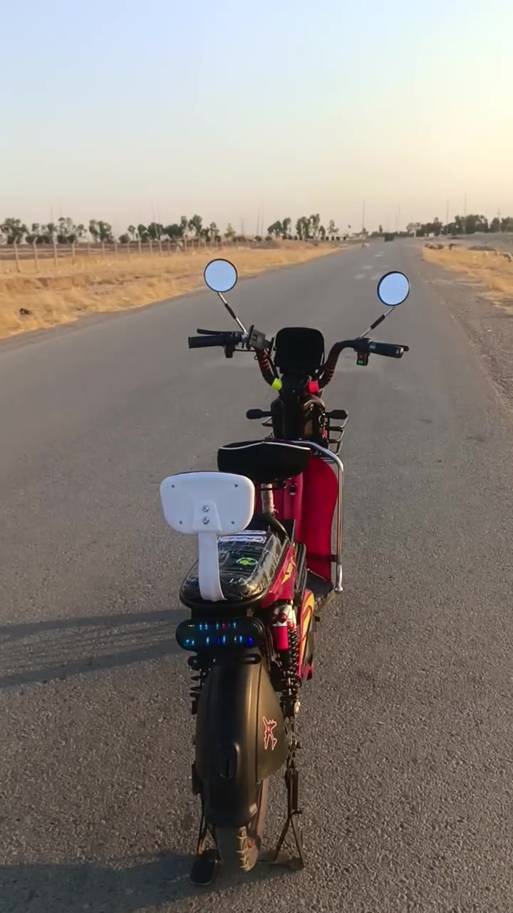 بايسكل شحن للبيع اربعه بطاريات بايسكل نضافته 99/100

سرعه 99 تشغيل عن بعد بصمه عدد 2 سويج بلوتوث ديجي 

سعره 300 وبي مجال مكاني كركوك الحولي 

رقمي ***********للطلب والستفسار

