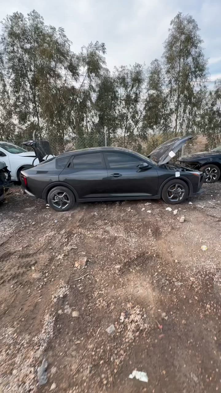 السلام عليكم كي فور 2025 LX 
مكينه 2000 دوش بدون ايرباك 
دخول جديد داخله بأسمي بدون تصليح 
العنوان بابل المسيب 
السعر خاص 
الاتصال واتساب ***********
