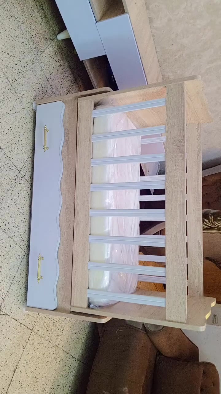 اغراض اطفال استعمال قليل جدا ماركه 
كرسي طفل يصير منام وطعام ومرجوحه يصير عالي ويصير ناصي يتحرك ويتثبت
 وكاروك هزاز خو اجديد ارتفاع عالي مع دوشك جديد غير مستعمل 
حجله طفل بيها سكان واغاني للاتصال على هذا الرقم ***********
