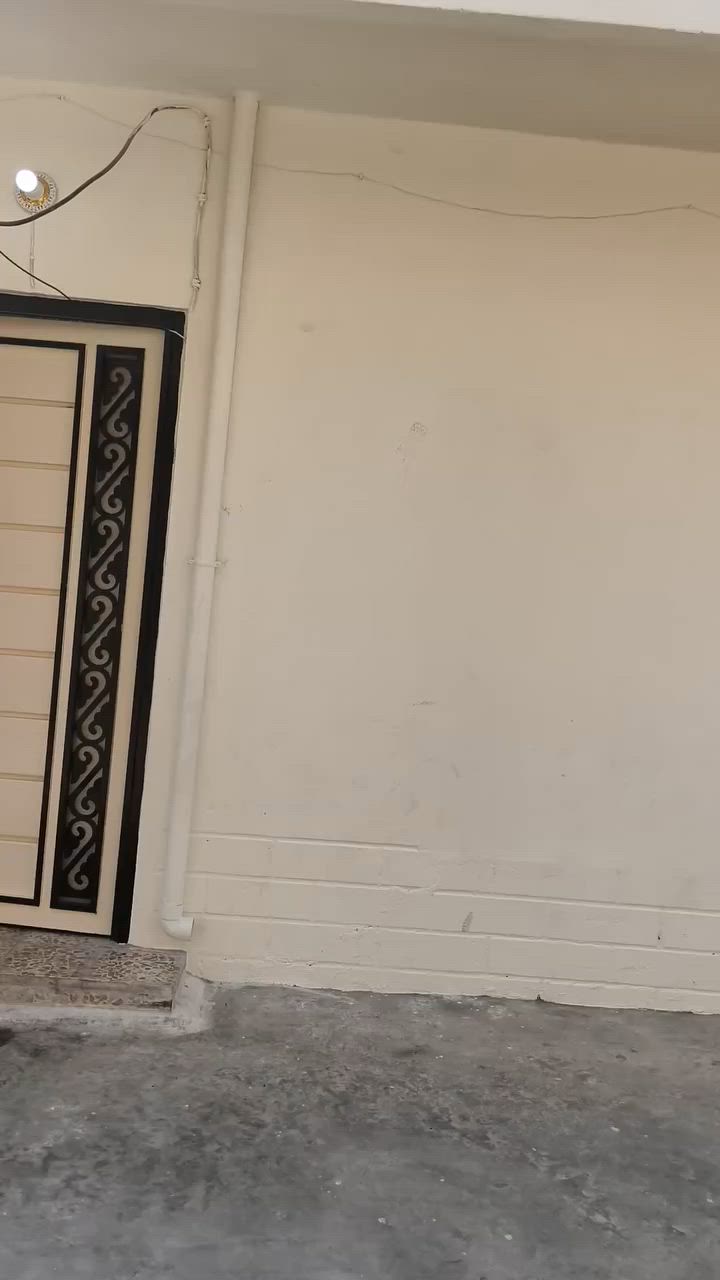 السلام عليكم بيت مساحه90متر بأسمي موصل سوق النبي من جهة الدركزليه قرب فرع الطابو القديم الشراي هذا رقمي
***********
