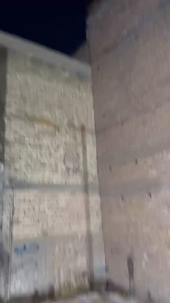 شوف وتفرج وميز بل شغل هذا شغل الي تتفاخر بي ولا غلطه بس غالي بس للعقول الراقيه تميز العمل انطيك ضمان بشغلي ٥٠ عام من نضافه من ترتيب غيث الطائي ***********
علي الطائي ***********

