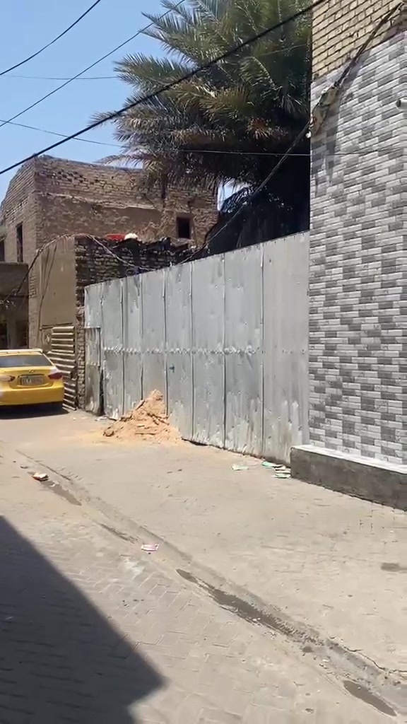السلام عليكم قطعة ارض للبيع مساحتها ١٥٠ متر 
الواجهه ١٢.٥ والنزال ١٢ ملك طابو صرف المتر معروض بملونين وبي مجال بأسم شخصين وثناتهم موجودين 
عنوان القطعه بغداد كم الارمن 
***********
