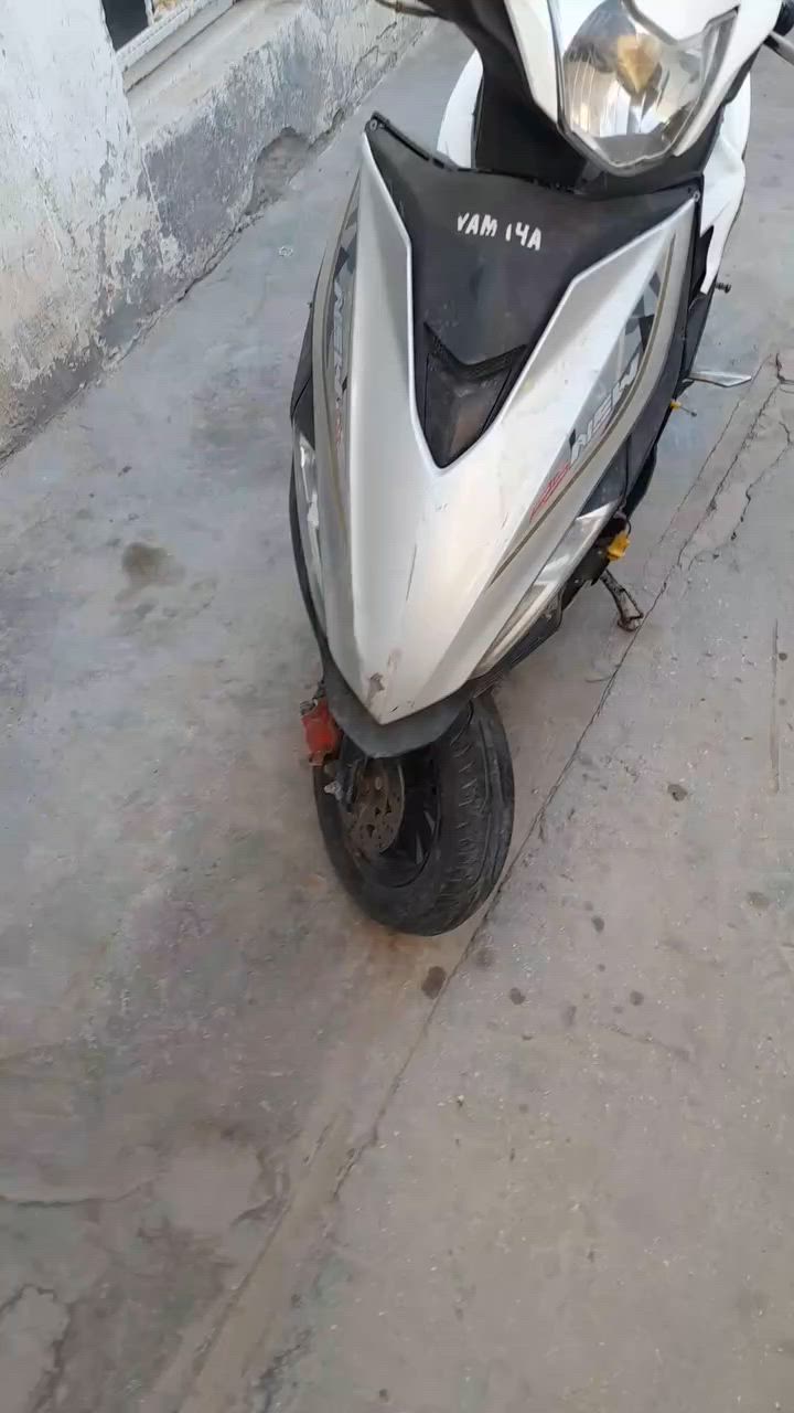 دراجه تفصيخ  بيها محرك ماكس تاخذها كلها  ١٠٠ قفل تريد
تفصيخ ابيعلك  منها للعلم الدراجه شغاله نكره هندر بيها خيط

 بخار يعني دخن السعر كلها  ١٠٠ ربع ما ينزل 

والي يريدها بدون محرك ابيعله عادي

العنوان كربلاء شهداء سيف سعد***********
